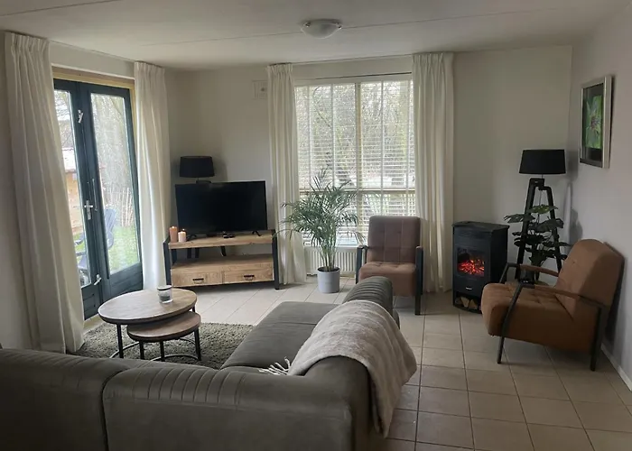 Casa vacanze Vakantiewoning Maas En Waal 90 *